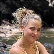 Englisch-Nachhilfelehrerin, die dir hilft, mit Leichtigkeit und Spaß zu lernen